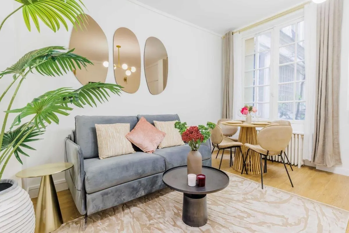 Stylish Apartment 3 Min From Haussmann, Sleeps4 Paris